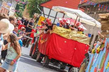 Festumzug - 125 Jahre Feuerwehr Schoningen