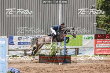 2021-08-01_11-35-41_02802 2021-08-01_11-35-41_02802