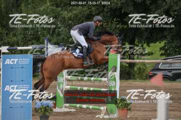 2021-08-01_15-35-17_02834