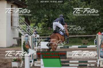 2021-08-01_15-35-42_02827