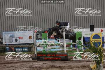 2021-08-01_15-42-37_00840