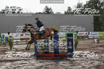 2021-08-01_15-43-44_00698