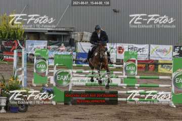 2021-08-01_15-44-00_136