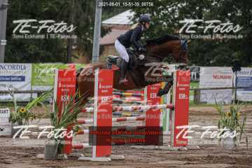2021-08-01_15-51-39_00756