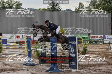 2021-08-01_16-00-29_00702