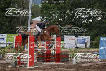 2021-08-01_16-09-57_02107