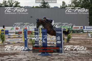 2021-08-01_16-16-08_02257