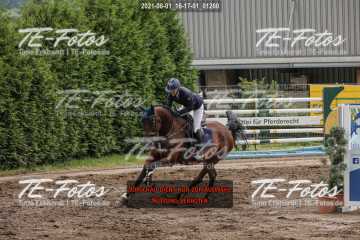 2021-08-01_16-17-01_01260