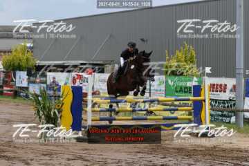 2021-08-01_16-55-34_1928