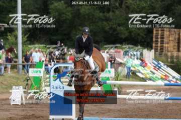 2021-08-01_17-16-32_2400