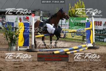 2021-08-01_17-29-23_2624 2021-08-01_17-29-23_2624