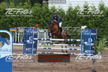 2021-08-01_17-37-38_2796