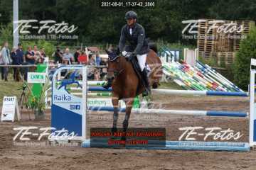 2021-08-01_17-37-42_2806