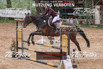 2022-04-30_14-09-42_04205
