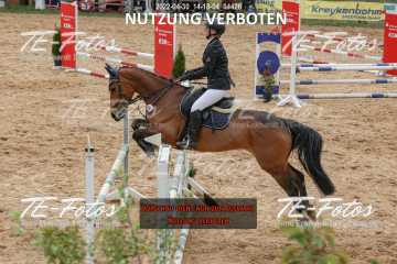 2022-04-30_14-18-04_04426