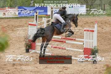 2022-04-30_14-21-22_04599