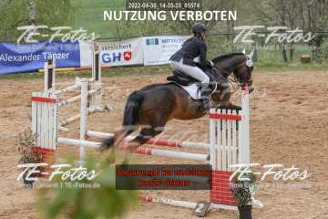 2022-04-30_14-35-35_05574