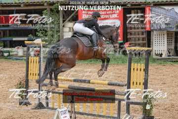 2022-04-30_16-05-48_08798