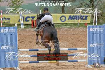 2022-04-30_16-06-02_08834