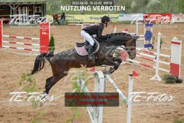 2022-04-30_16-32-02_09836