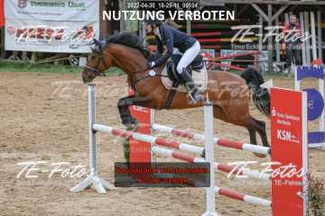2022-04-30_18-28-11_00104
