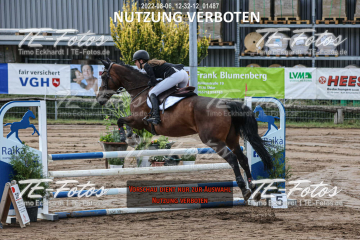 2022-08-06_12-32-12_01487