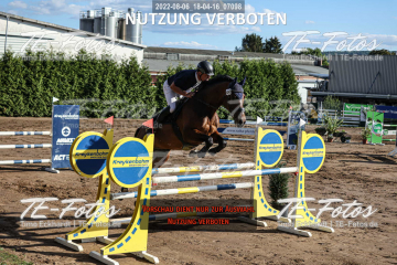 2022-08-06_18-04-16_07098