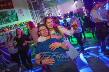 2023-02-19_03-30-39_08078