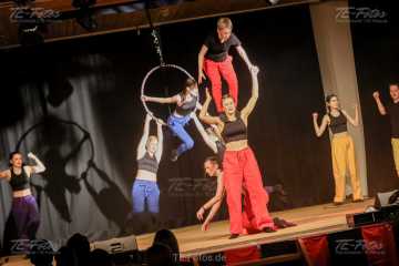 2025-02-15_21-04_2033