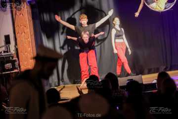 2025-02-15_21-04_2132