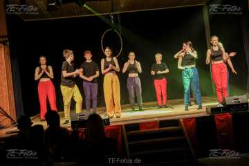 2025-02-15_21-09_2928