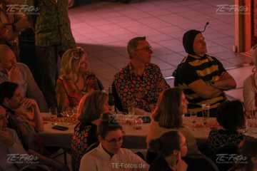 2025-02-15_21-22_3478
