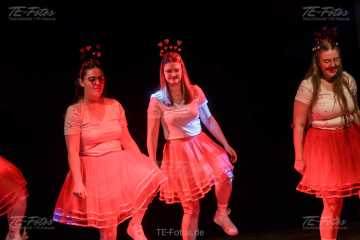 2025-02-15_21-54_4704