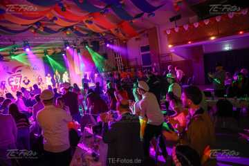 2025-02-15_23-17_9395