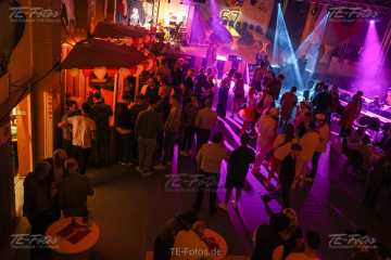 2025-02-15_23-49_12306