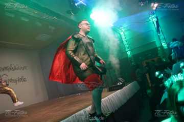 2025-03-02_00-43_0668