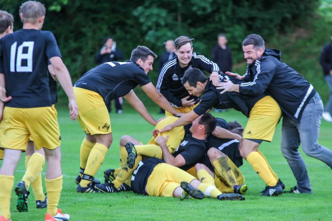 Nörtens Reserve gewinnt Kreisklassenfinale im Elfmeterschießen gegen Inter Amed